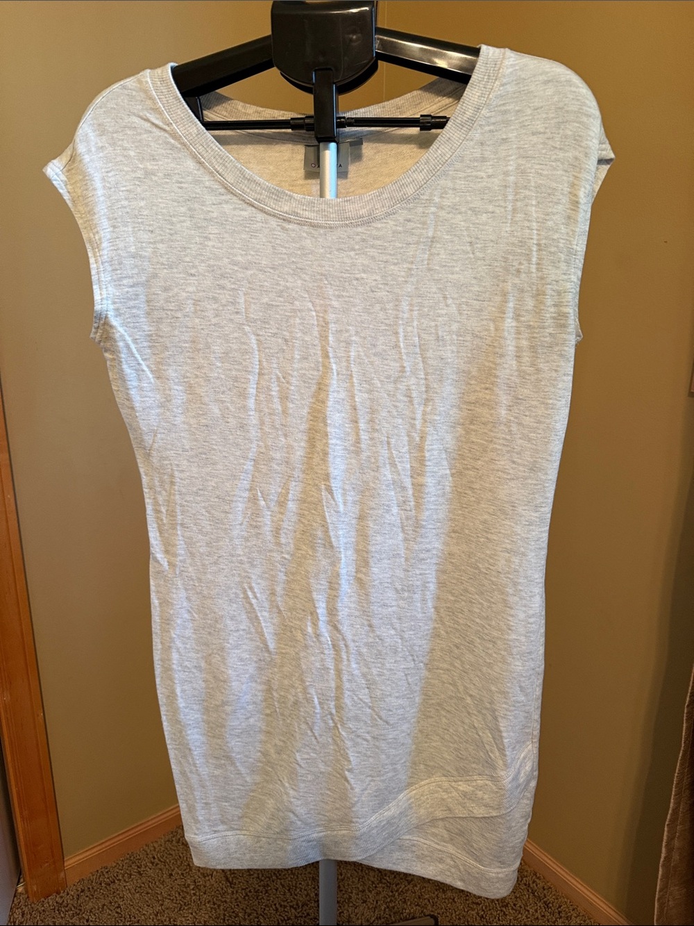 Athleta Light Gray Scoop Neck Tank